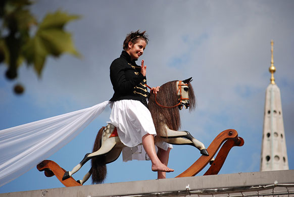 Flickr plinth watch: Rocking horse on the plinth