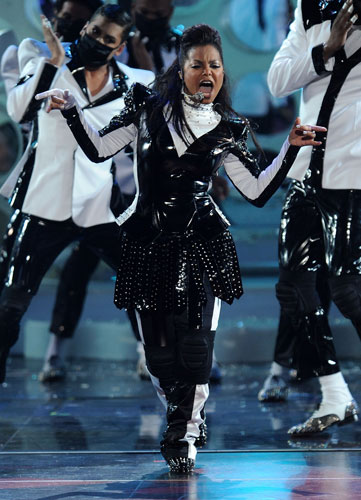 MTV Video awards 2009: Janet Jackson performs onstage at the 2009 MTV Video Music Awards - Show
