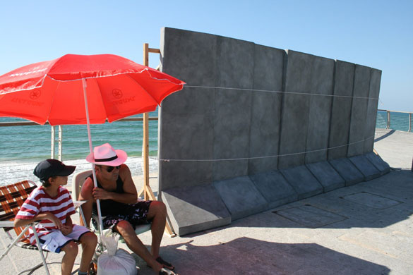 Tel Aviv Biennial 2009: Shelly Federman's Aberstein artwork (2009) 2