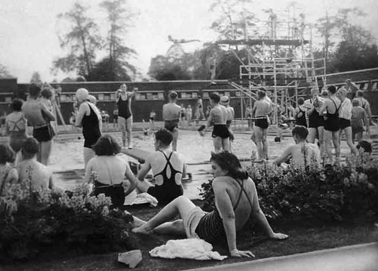 Swimming pools: Brockwell lido