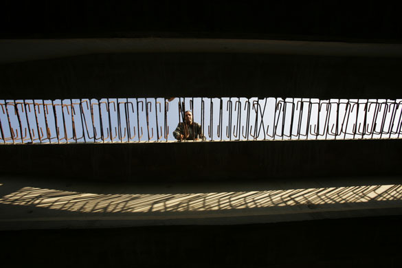 24 hours in pictures: bridge construction in Kosovo