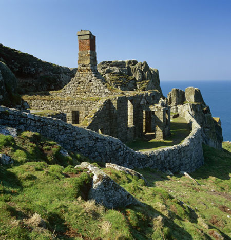 Lundy Island: Remains of cottages beside the Old Battery