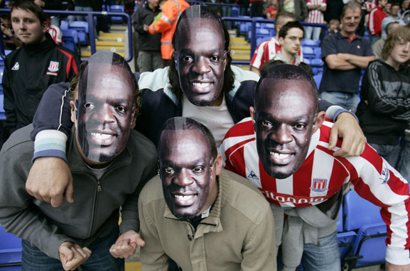 Saturday Premiership : Stoke fans show their adulation of Abdoulaye Faye 