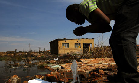 Moses Malinga lives in Chiawelo, Soweto, where the film District 9 was shot.