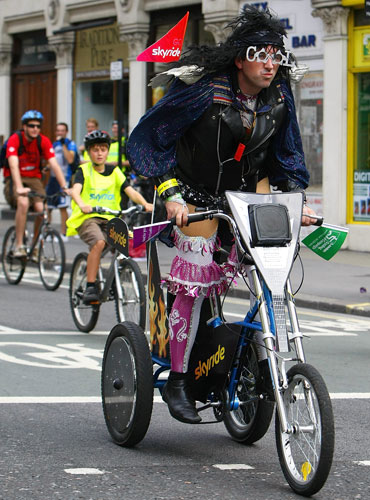 London's Skyride: Riders participate in the Skyride