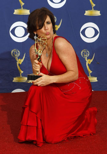 Emmys : Dearbhla Walsh poses with her Emmy