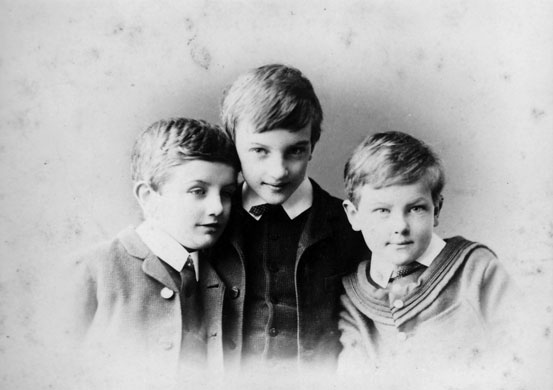P G Wodehouse: Three Wodehouse brothers, Armine, Peverill and Plum ( PG) , late 1880s