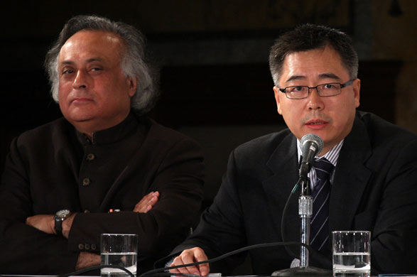 New york climate week: Isabella Rossellini Visits The Apple Store Soho
