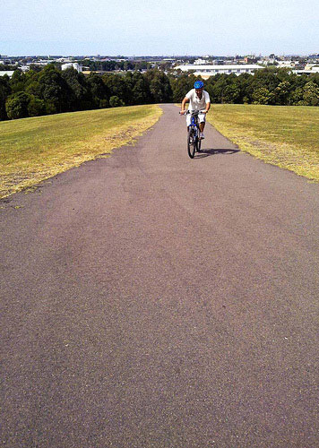 HOPLITE & PACKHORSE: Riding against the road