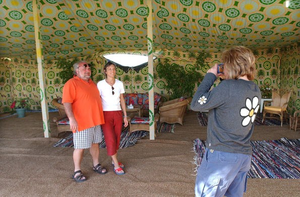 Gaddafi tent : Muammar Gaddafi's tent in  Sharm el-Sheik , Egypt