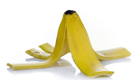 Dont-drop-it-a-banana-ski-001.jpg