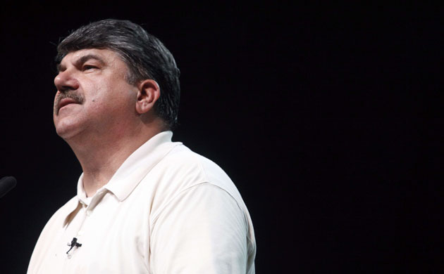 Protest G20 Pittsburgh: AFL-CIO President Richard Trumka speaks at a rally 