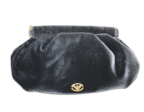 The fashion briefing: The fashion briefing: Armani clutch