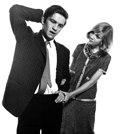 Brian Duffy: Tom Courtney and model (1960)