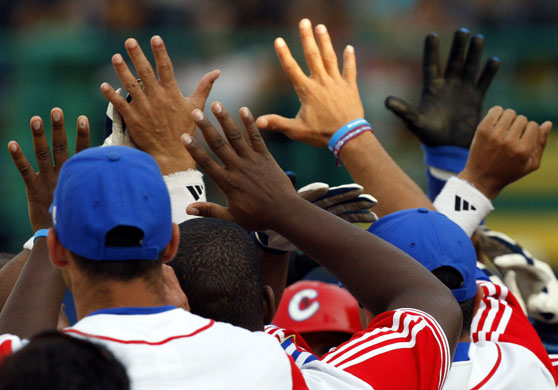24sport: Cuba baseball team celebrate