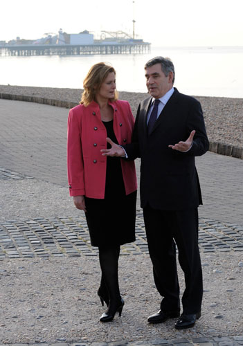 Labour Party Conference: Prime Minister Gordon Brown with his wife Sarah on Brighton seafront