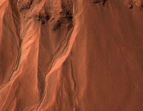 NASA's Mars Reconnaissance Orbiter images