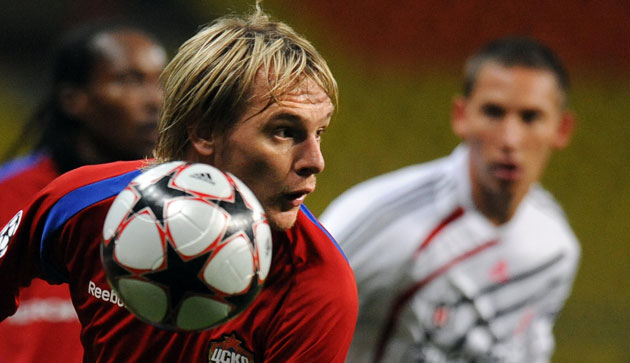 Wed Champions League: Milo Krasic looks at his options as he chases the ball