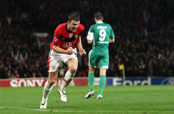 Wed3 Champions League: Michael Carrick celebrates after scoring United's winning goal