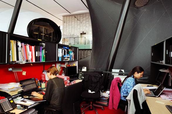 Centre of the Cell: Centre of the Cell