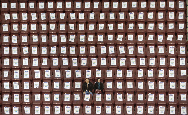 7 September 2009: Vancouver, Canada: Hockey fans sit in their seats 