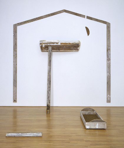 Autumn art shows: Oasis (CDF) 1989, a sculpture by Miroslaw Balka at Tate Modern