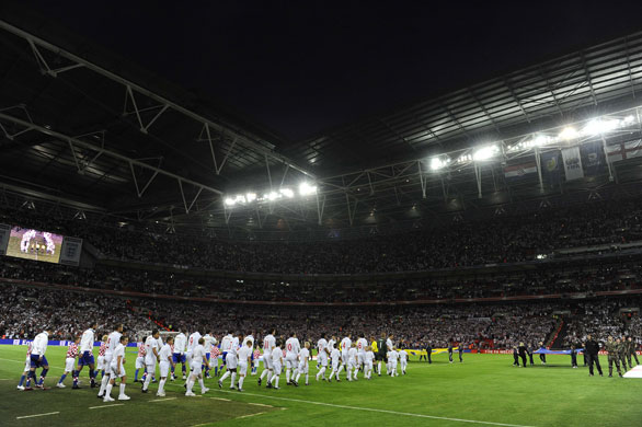 Tom Jenkins: teams line up