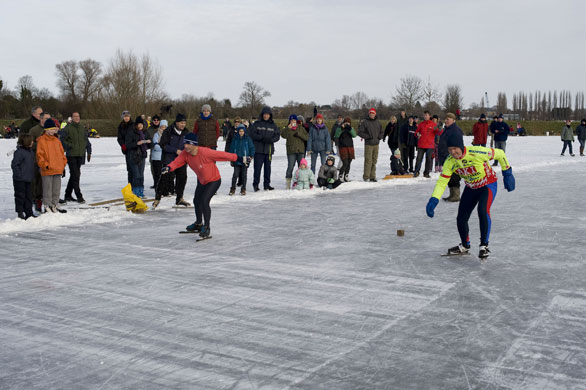 Fen skating: Competitors in the first heat of the first race start