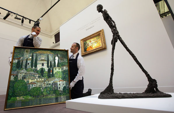 Gustav Klimt Sotheby's: Sotheby's employees move 'Kirche in Cassone' by Gustav Klimt 