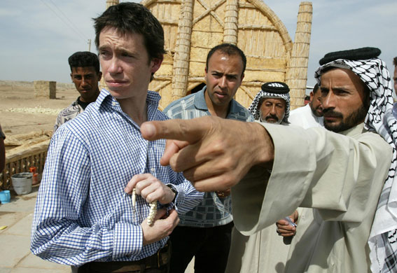 Rory Stewart: Rory Stewart, Deputy Governor, visits a tribal sheikh near Amara, Iraq