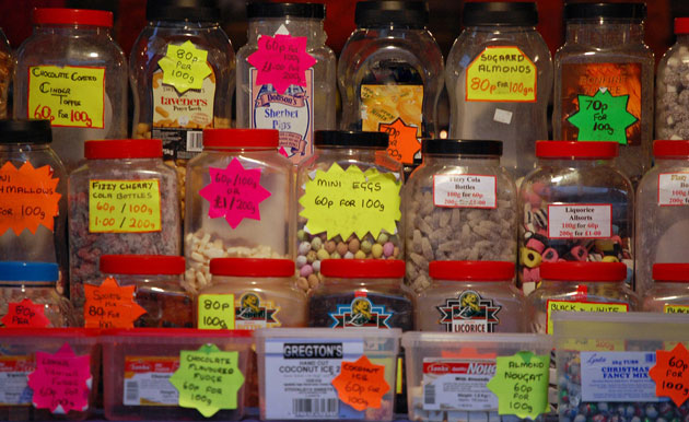 Leigh Bell's assignment: Leigh Bell participates in the street markets monthly assignment