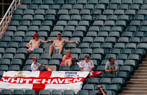 south africa test: Disinterested England Supporters