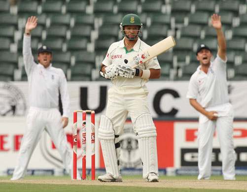 south africa test: Ashwell Prince looks on as Graeme Swann and Jonathan Trott, appeal for LBW