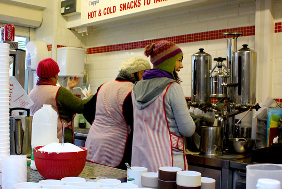 Maxinemoss's Markets: Maxinemoss participates in the street markets monthly assignment