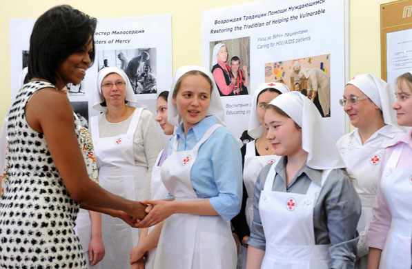 Michelle Obama: Michelle Obama meets with nurses in Moscow
