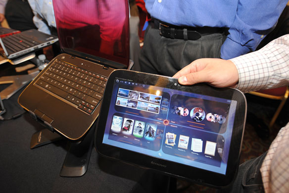 Tablet computers: 2010 The Lenovo IdeaPad U1, a hybrid laptop tablet screen at CES