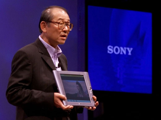 tablet gallery: 2001 Kunitake Ando a Sony Tablet computerat Comdex 2001