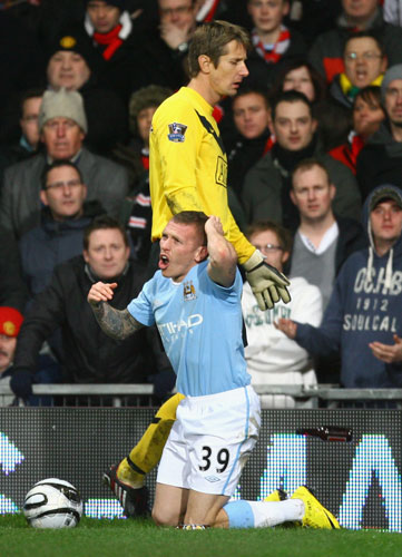 league cup: Manchester United v Manchester City - Carling Cup Semi Final