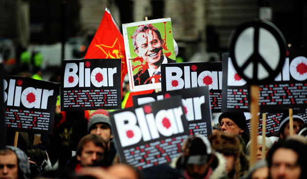 24 hours in pictures: London, UK: Demonstrators protest near the Queen Elizabeth centre