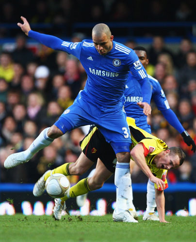 FA cup 3rd round: Alex of Chelsea battles with Tom Cleverley of Watford