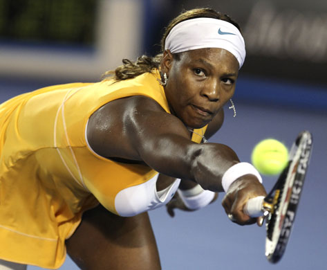Aussie Open Women's Final: Serena plays a backhand