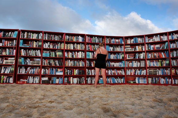 24 hours in pictures: IKEA Create World's Longest Outdoor Bookcase On Bondi Beach