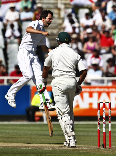 cricket: Day two of third cricket test match