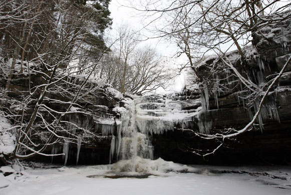 Snow: Gibson's Cave in Teesdale