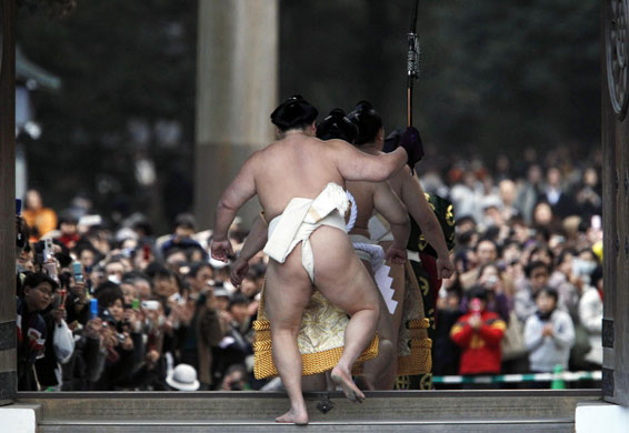 24 hours in pictures: Mongolian-born grand sumo champion Yokozuna Asashoryu in Tokyo