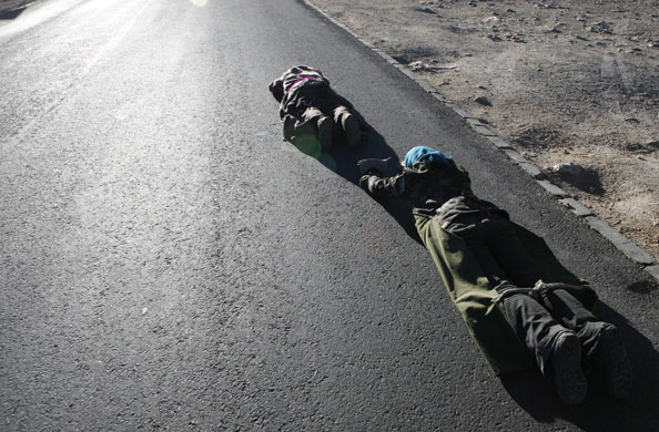 24 hours in pictures: Tibetans follow the rituals of Ke Chang Tou