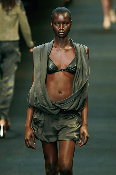 Paris Fashion Day 3: Barbara Bui - Paris Fashion Week Spring/Summer 2011 Runway