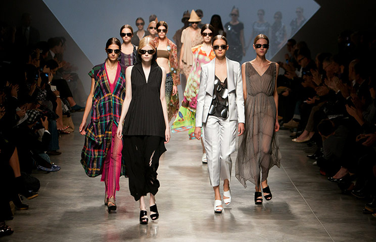 Paris Update Day 4: Issey Miyake - Runway Paris Fashion Week Spring/Summer 2011