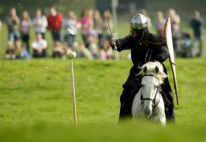 Hastings battle: The Annual Battle Of Hastings Re-enactment