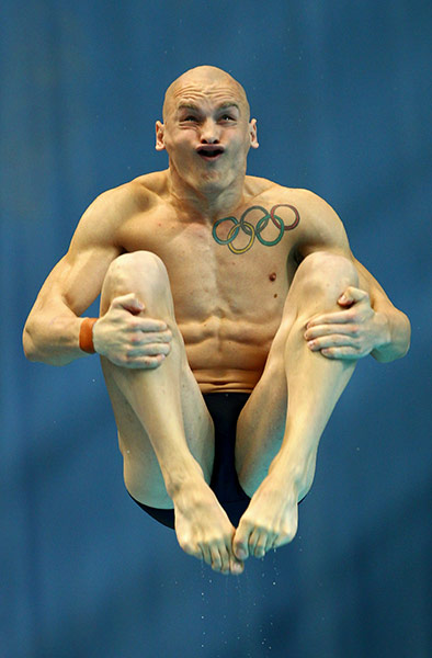 24 hours:  Nick Robinson-Baker diving 2010 Commonwealth Games